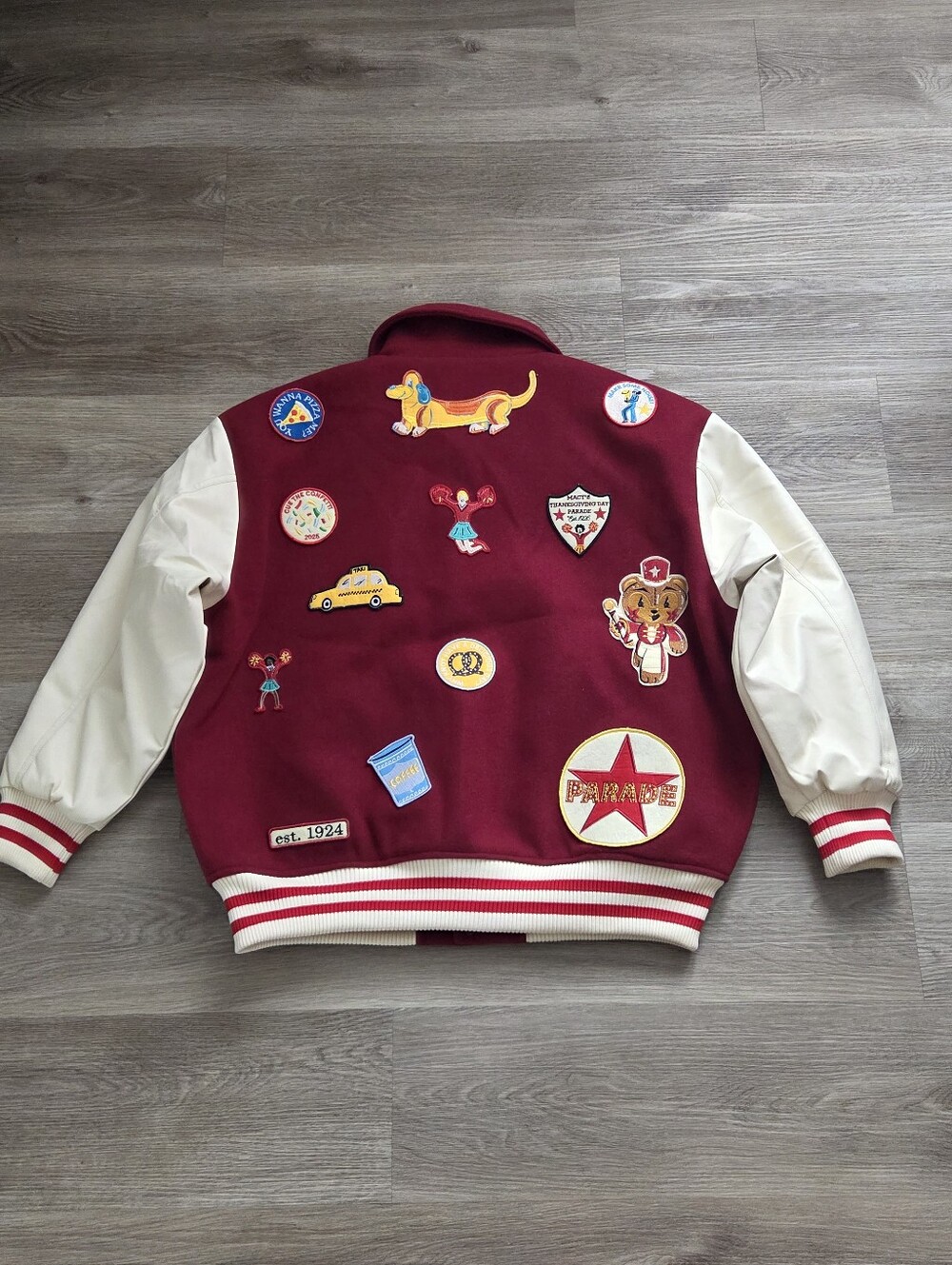 Macy’s Thanksgiving Day Parade 2025 Varsity Jacket NWT Adult L Tibetan Red. - Picture 2 of 9
